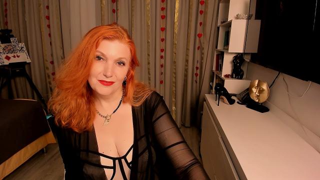 Explore your dreams with webcam model AlmaZx: Lingerie & stockings