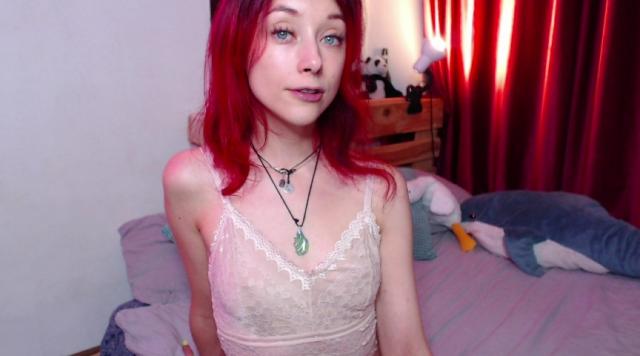 Connect with webcam model Made4Love: Nipple play