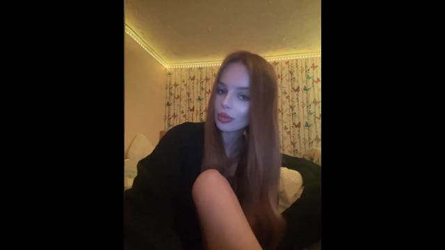 Welcome to cammodel profile for louisexy: Lingerie & stockings