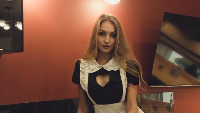 Visit EvieSweet profile