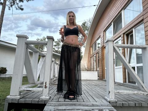 Visit emily2022 profile