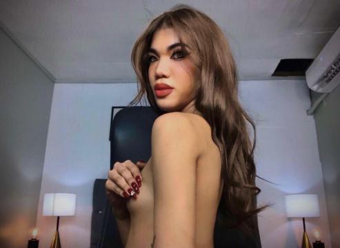 Visit CassieNova profile