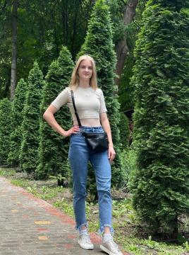 Visit Selien profile