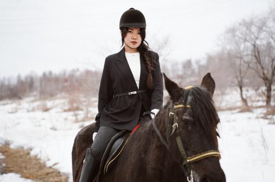 Visit LunaPurrr profile