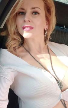 Visit SweettWomann profile