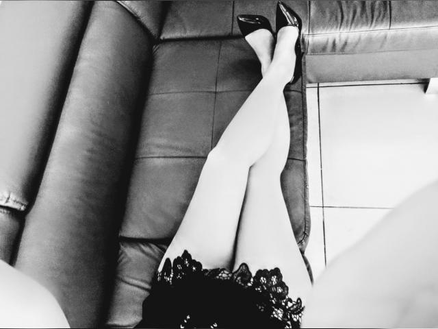 Find your cam match with MISSEMANUELL: Dominatrix