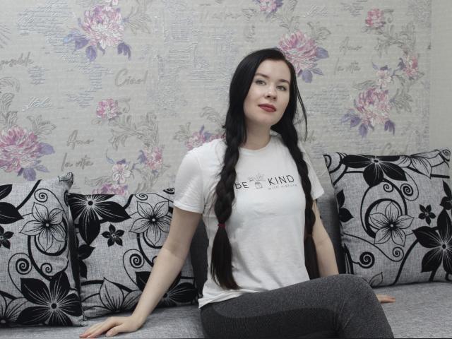 Why not cam2cam with ShedarPretty: Nails