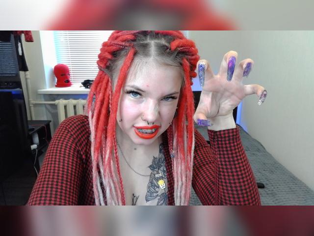 Adult webcam chat with GoddessRIta: Tickling