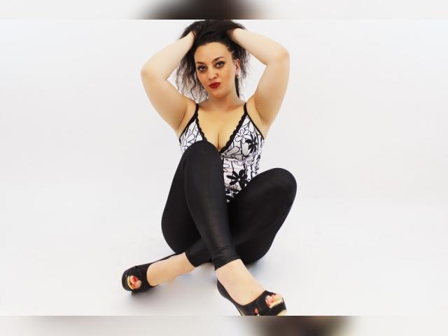 Start video chat with KatsSuunnyy: Nails