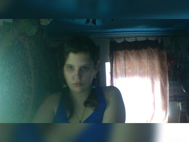 Connect with webcam model Allexxa19