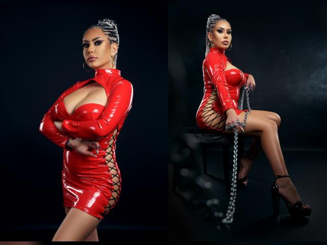 Welcome to cammodel profile for MissElenya: Kissing