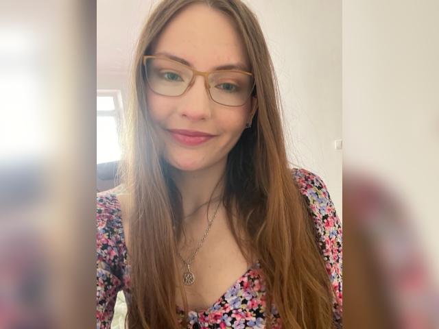 Find your cam match with MayaBlueSky: Conversation