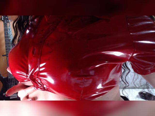 Webcam chat profile for Lynxxy: Submission