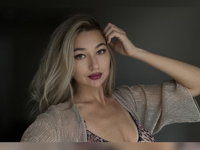 Find your cam match with JanyLaski: Conversation