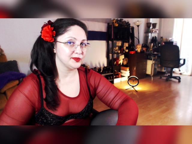 Adult webcam chat with ImperatrizaSADO: Glasses