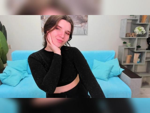 Adult chat with BonnieFlower: Nails