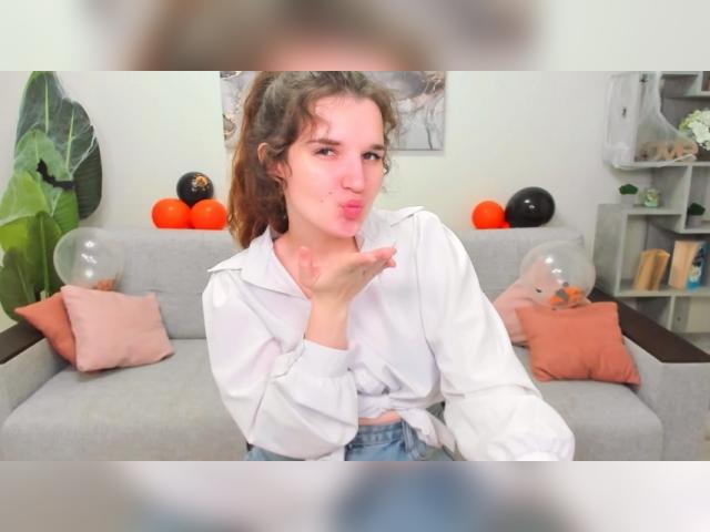 Find your cam match with BonnieFlower: Ask about my other interests