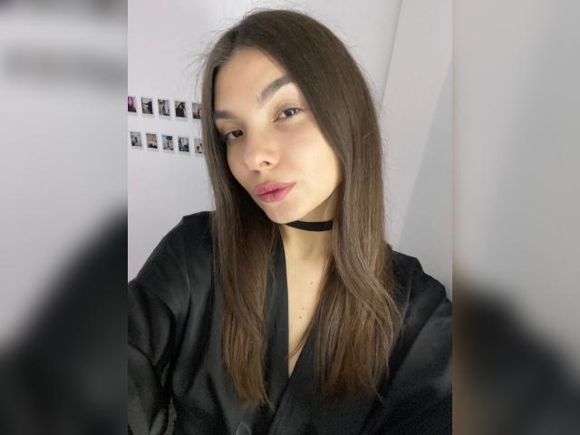 Connect with webcam model luuna69