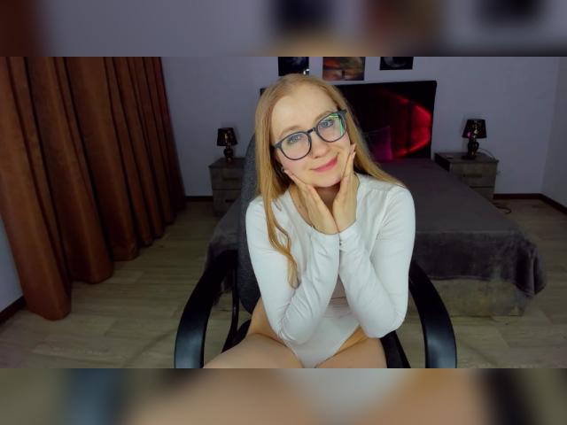 Why not cam2cam with MilanaStone: Fitness