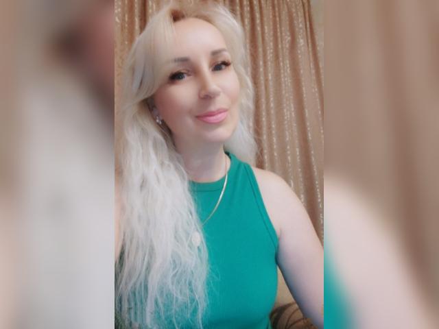 Find your cam match with ButterflyAlice: Humor