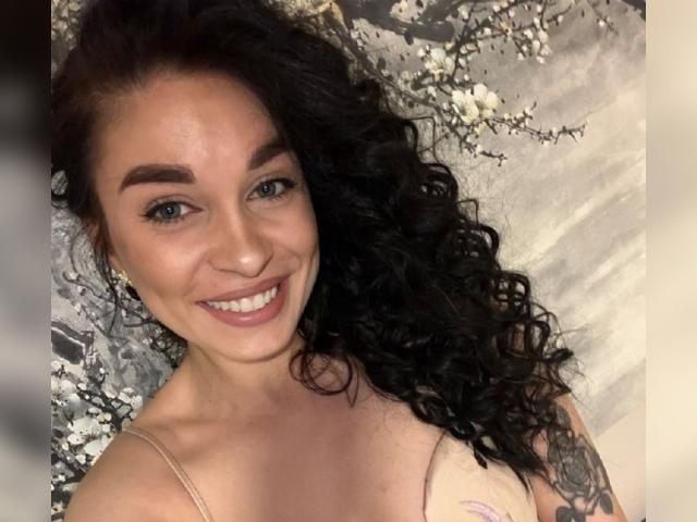 Adult webcam chat with RedLady: Travel