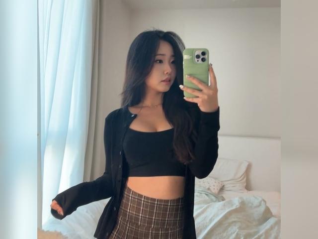 Welcome to cammodel profile for AomiAsian: Dominatrix