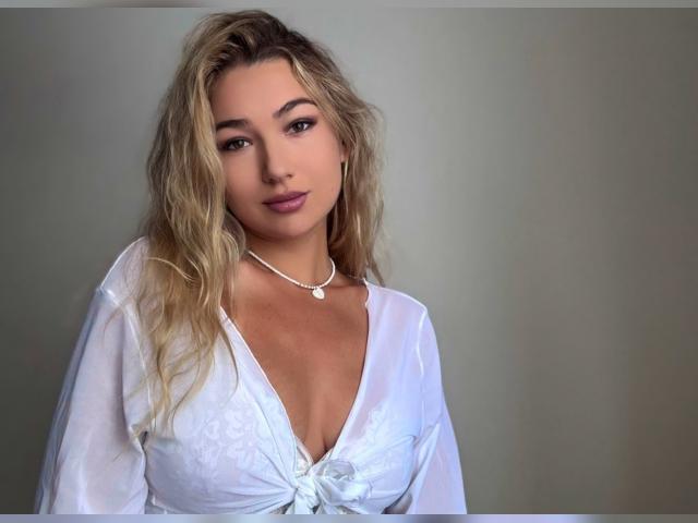 Connect with webcam model JanyLaski: Movies/Cinema