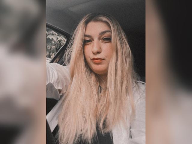 Why not cam2cam with LovelyGirl22
