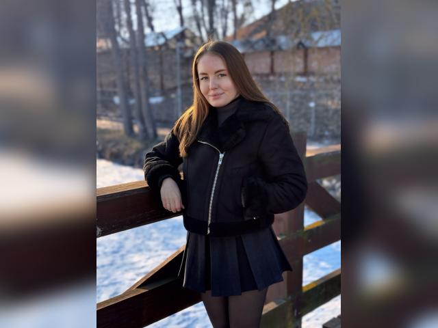 Explore your dreams with webcam model MissEmily