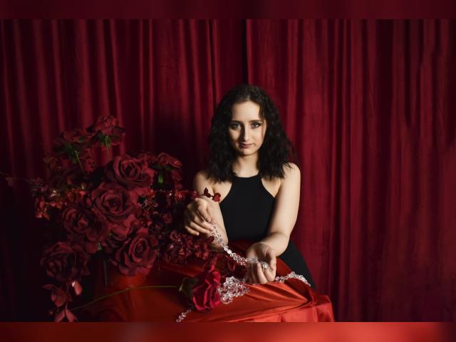 Welcome to cammodel profile for JulietMonli