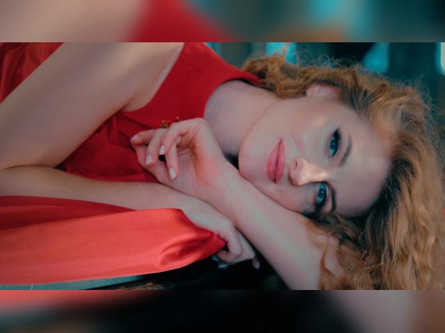 Why not cam2cam with MaryLadyyy111: Freckles