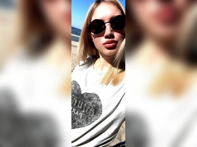 Why not cam2cam with HelenGirll