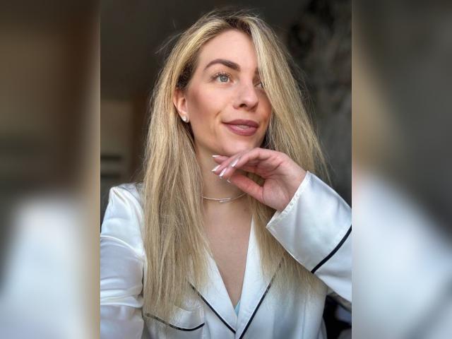 Why not cam2cam with MissSmile1