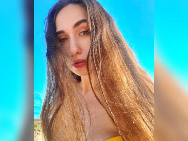 Welcome to cammodel profile for SandyQueen: Dancing