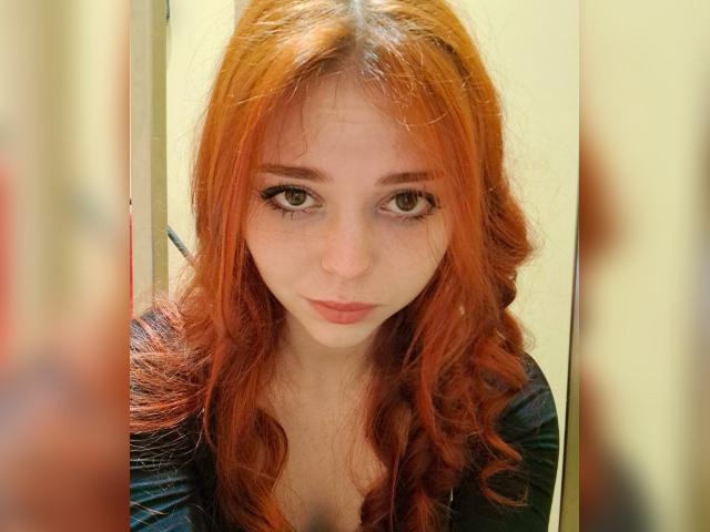 Welcome to cammodel profile for FoxyMieaw: Travel