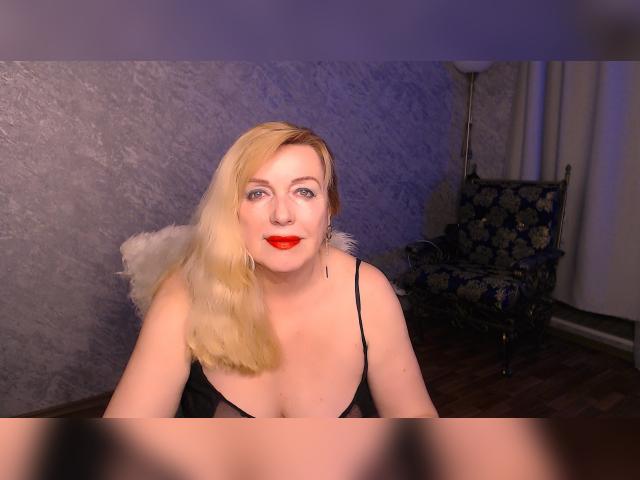 Adult chat with SamanthaSmi: Exhibition