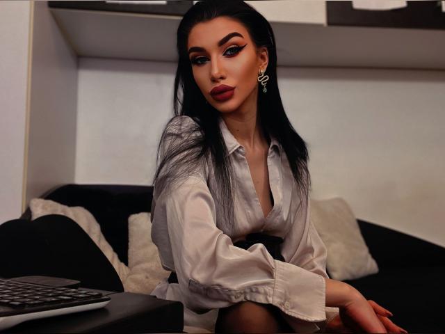 Adult chat with AmandaBlaze: Kissing