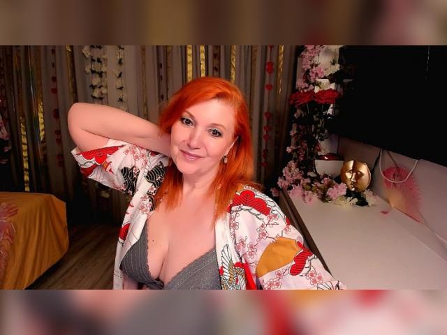 Welcome to cammodel profile for AlmazFireFoxOne: Leather