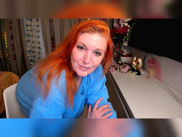 Adult chat with AlmazFireFoxOne: Legs, feet & shoes