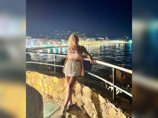 Welcome to cammodel profile for KatanaKiss: Dancing