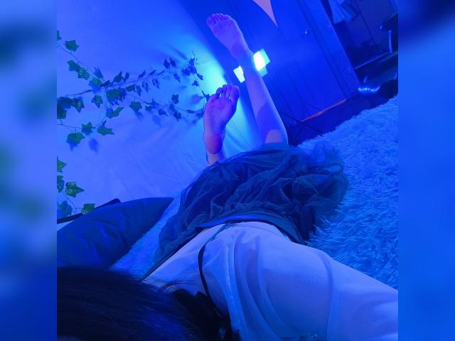 Adult chat with lilit34: Nipple play