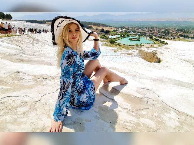 Welcome to cammodel profile for Mavka: Outdoor Activities
