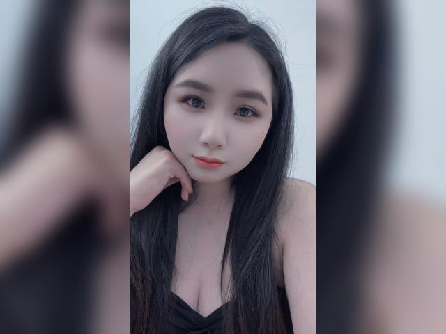 Why not cam2cam with BritneyEva: Outfits