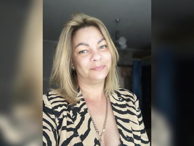 Welcome to cammodel profile for MolliTorres