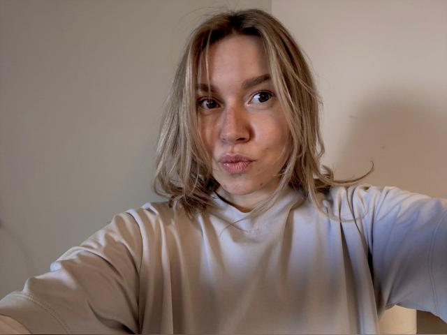 Welcome to cammodel profile for TaylorBre: Lingerie & stockings
