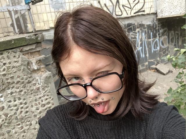 Why not cam2cam with Naatti: Piercings & tattoos