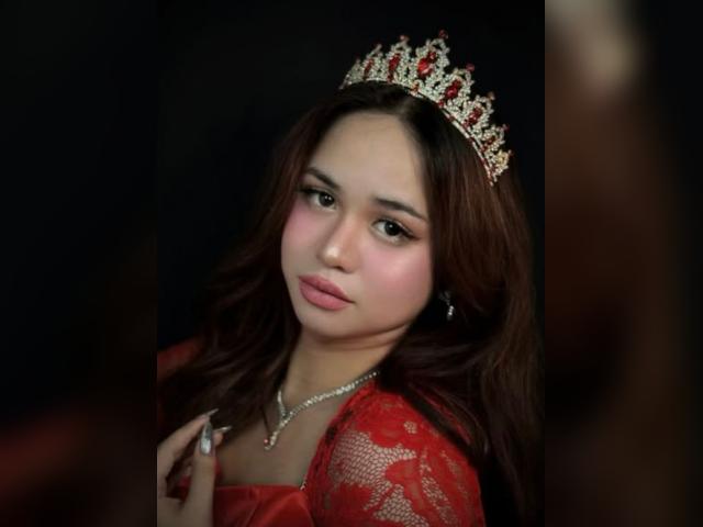 Welcome to cammodel profile for TiffanyCarly: Kissing