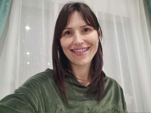 Welcome to cammodel profile for NicoleRivas: Dancing