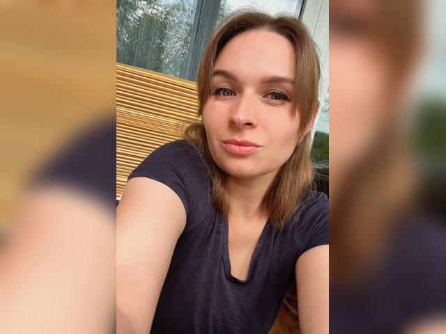 Watch cammodel Margo31