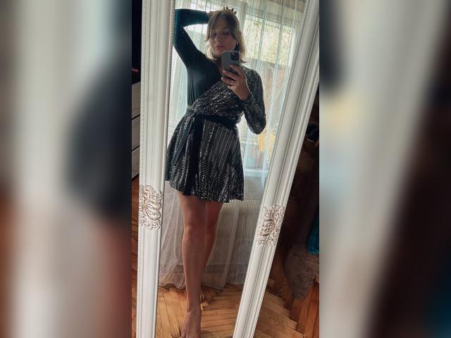 Adult webcam chat with Margo31